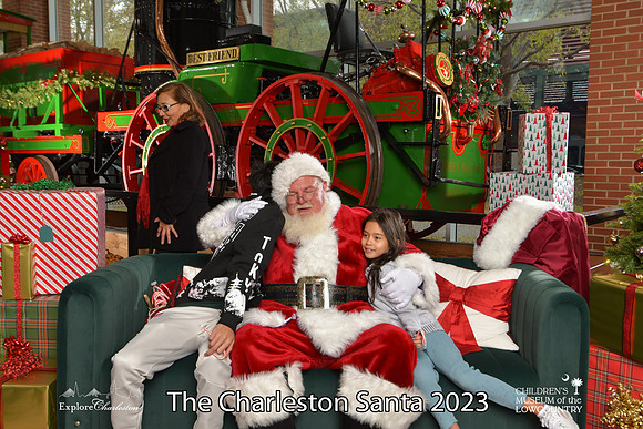 TheCharlestonSanta-11-26-23-654