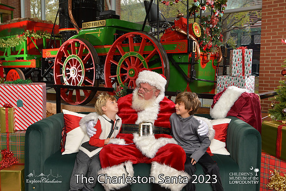TheCharlestonSanta-11-26-23-657