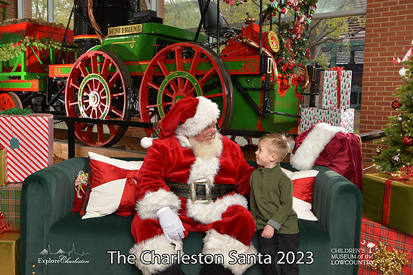 TheCharlestonSanta-11-26-23-665