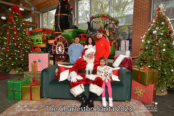 TheCharlestonSanta-11-26-23-669