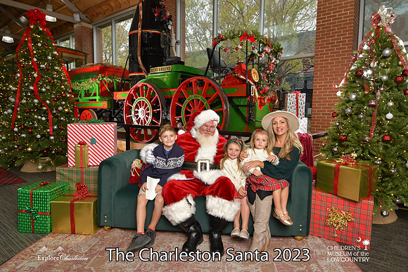 TheCharlestonSanta-11-26-23-678