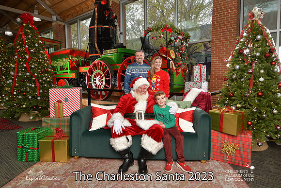 TheCharlestonSanta-11-26-23-704