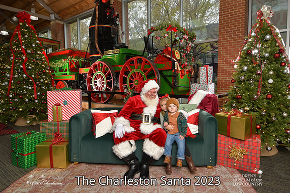 TheCharlestonSanta-11-26-23-720