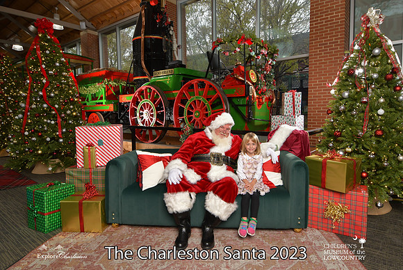 TheCharlestonSanta-11-26-23-730