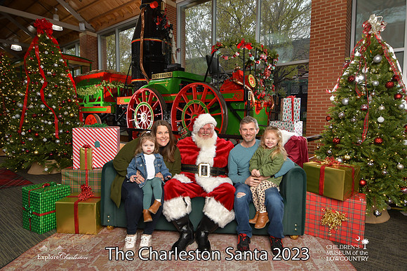 TheCharlestonSanta-11-26-23-734