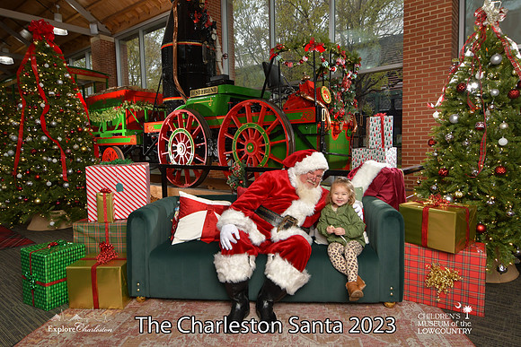 TheCharlestonSanta-11-26-23-735