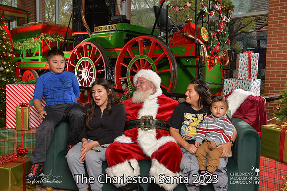TheCharlestonSanta-11-26-23-748