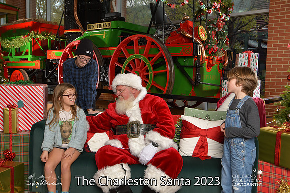 TheCharlestonSanta-11-26-23-754