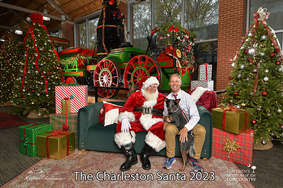 TheCharlestonSanta-11-26-23-760