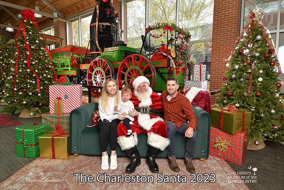 TheCharlestonSanta-11-26-23-606