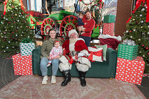 The Charleston Santa 2024-Dec14-2414