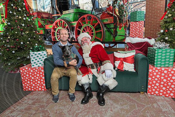 The Charleston Santa 2024-Dec22-4119