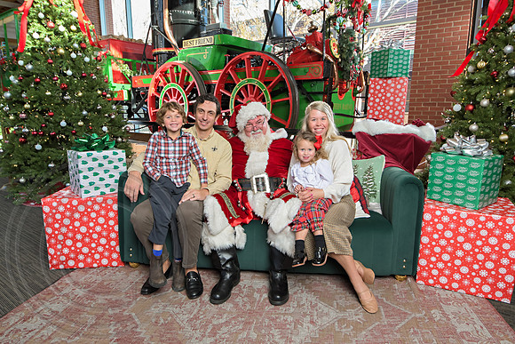 The Charleston Santa 2024-Dec15-2840