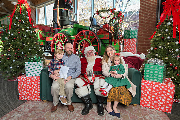 The Charleston Santa 2024-Dec14-2345