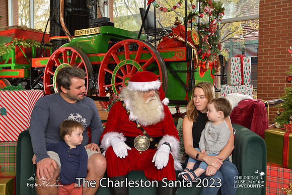 TheCharlestonSanta-12-2-23-0765