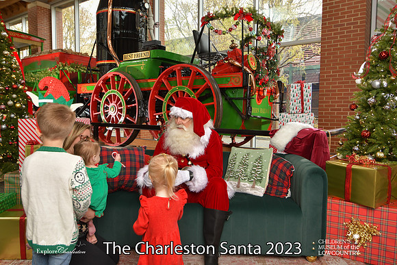 TheCharlestonSanta-12-2-23-0778