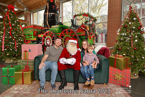 TheCharlestonSanta-12-2-23-0779