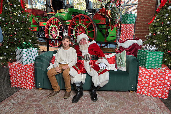 The Charleston Santa 2024-Dec7-1765