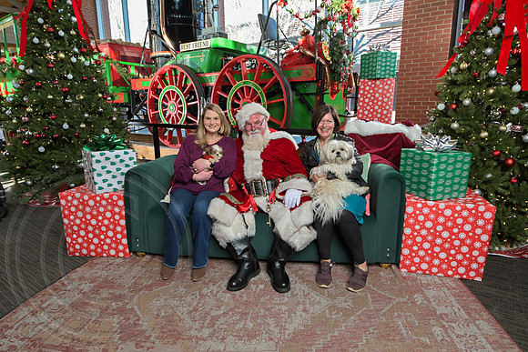 The Charleston Santa 2024-Dec22-3959