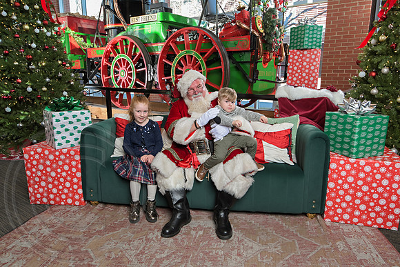 The Charleston Santa 2024-Dec22-3943