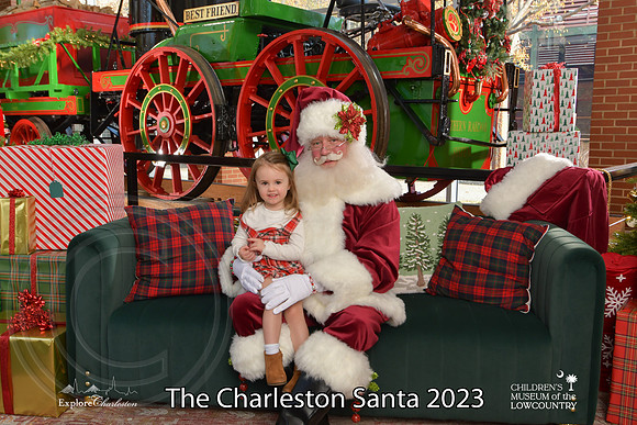 TheCharlestonSanta-12-9-23-1630