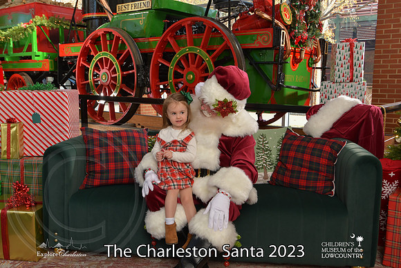 TheCharlestonSanta-12-9-23-1631