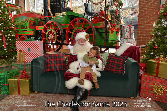 TheCharlestonSanta-12-9-23-1633