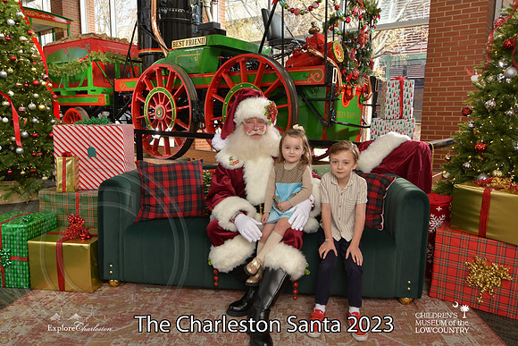 TheCharlestonSanta-12-9-23-1638