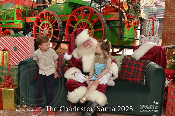 TheCharlestonSanta-12-9-23-1641