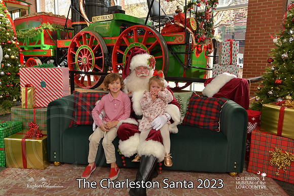 TheCharlestonSanta-12-9-23-1646