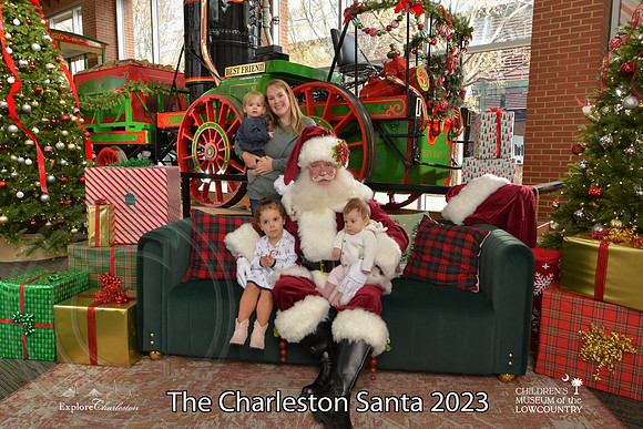 TheCharlestonSanta-12-9-23-1651