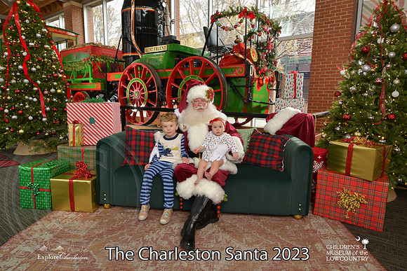 TheCharlestonSanta-12-9-23-1655