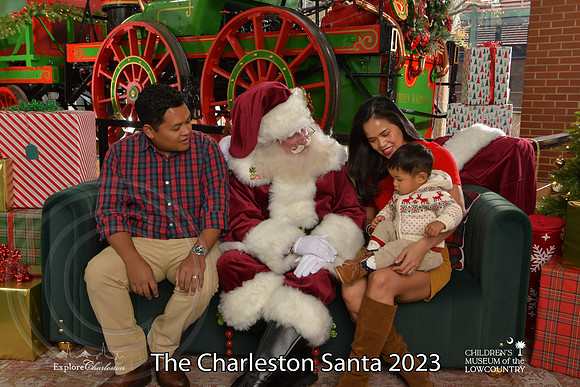 TheCharlestonSanta-12-9-23-1667