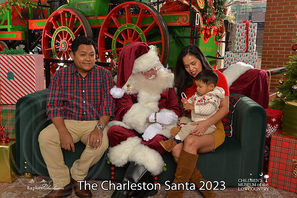 TheCharlestonSanta-12-9-23-1669