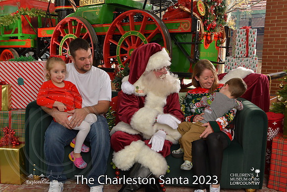 TheCharlestonSanta-12-9-23-1672