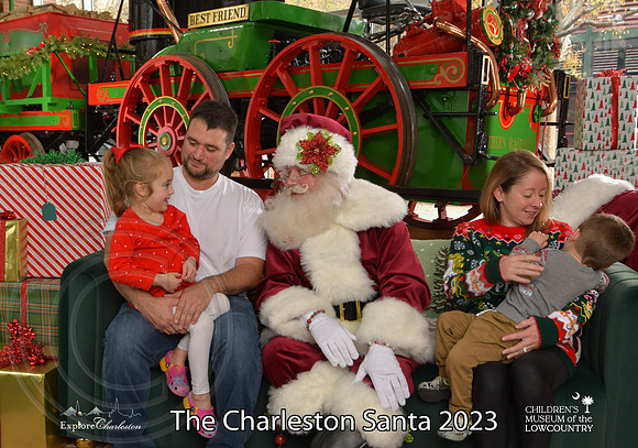 TheCharlestonSanta-12-9-23-1673