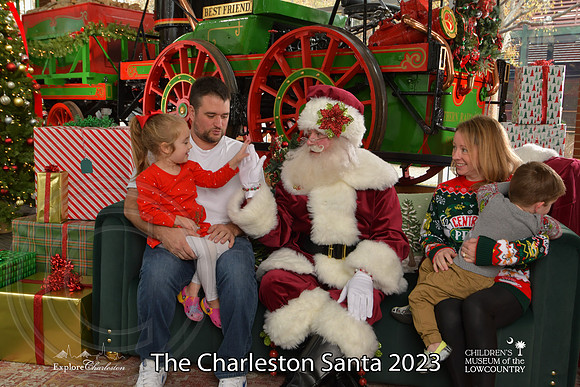 TheCharlestonSanta-12-9-23-1675