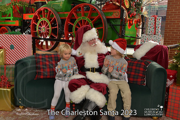 TheCharlestonSanta-12-9-23-1680