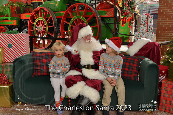 TheCharlestonSanta-12-9-23-1682