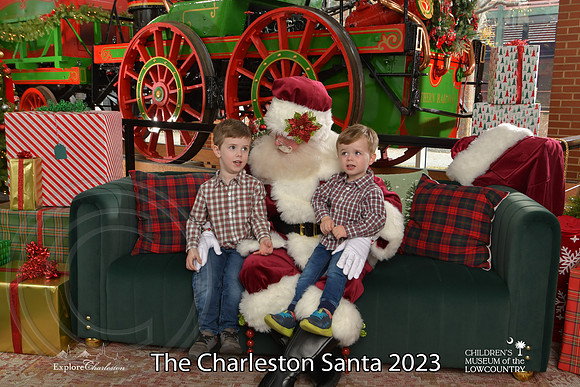 TheCharlestonSanta-12-9-23-1687
