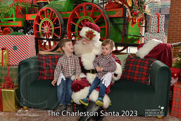 TheCharlestonSanta-12-9-23-1689