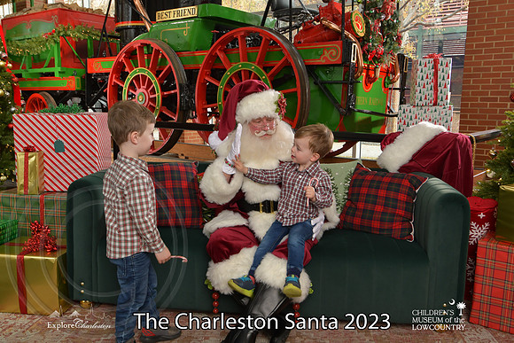 TheCharlestonSanta-12-9-23-1692
