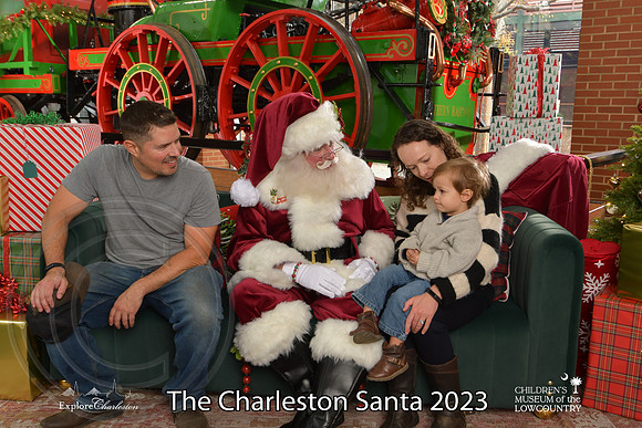 TheCharlestonSanta-12-9-23-1694
