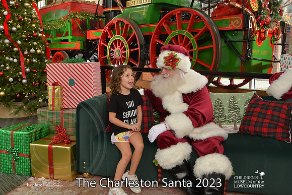 TheCharlestonSanta-12-9-23-1702