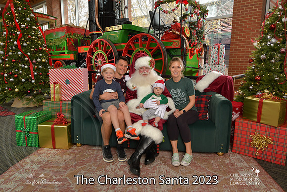 TheCharlestonSanta-12-9-23-1706