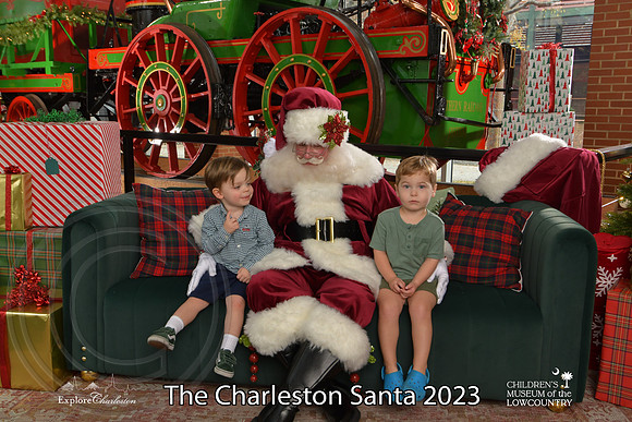 TheCharlestonSanta-12-9-23-1722