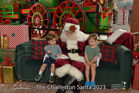 TheCharlestonSanta-12-9-23-1724