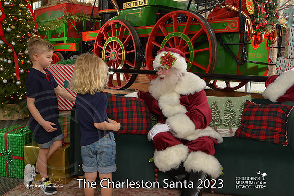 TheCharlestonSanta-12-9-23-1731