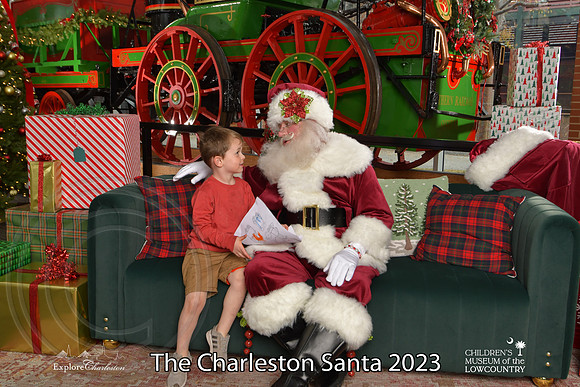 TheCharlestonSanta-12-9-23-1750