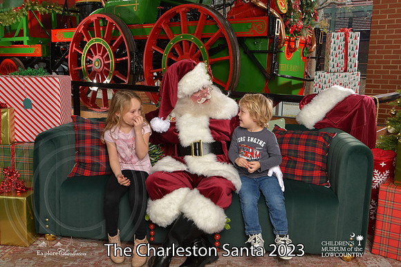 TheCharlestonSanta-12-9-23-1757